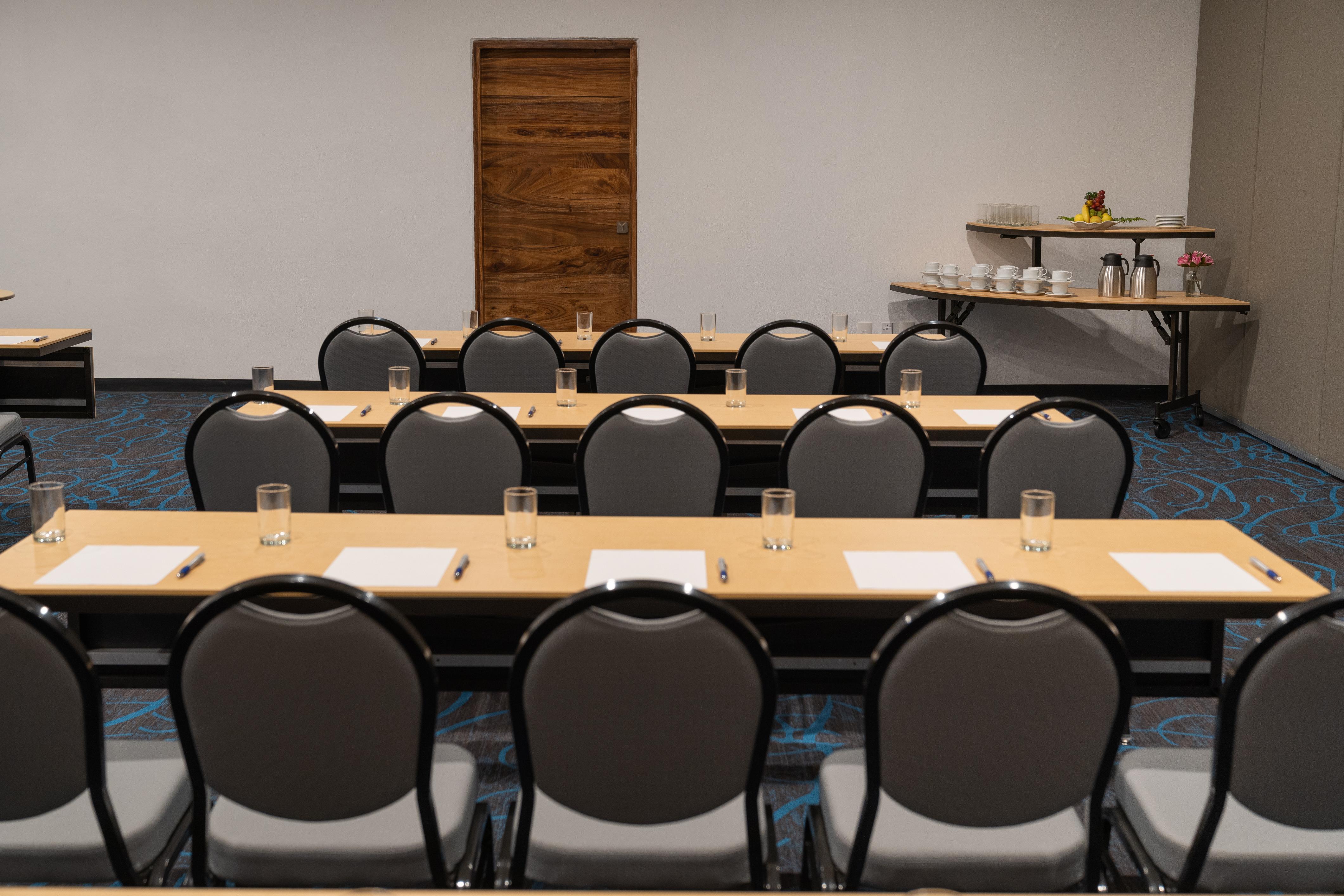 Grand Park Royal Puerto Vallarta - All Inclusive Esterno foto The meeting room