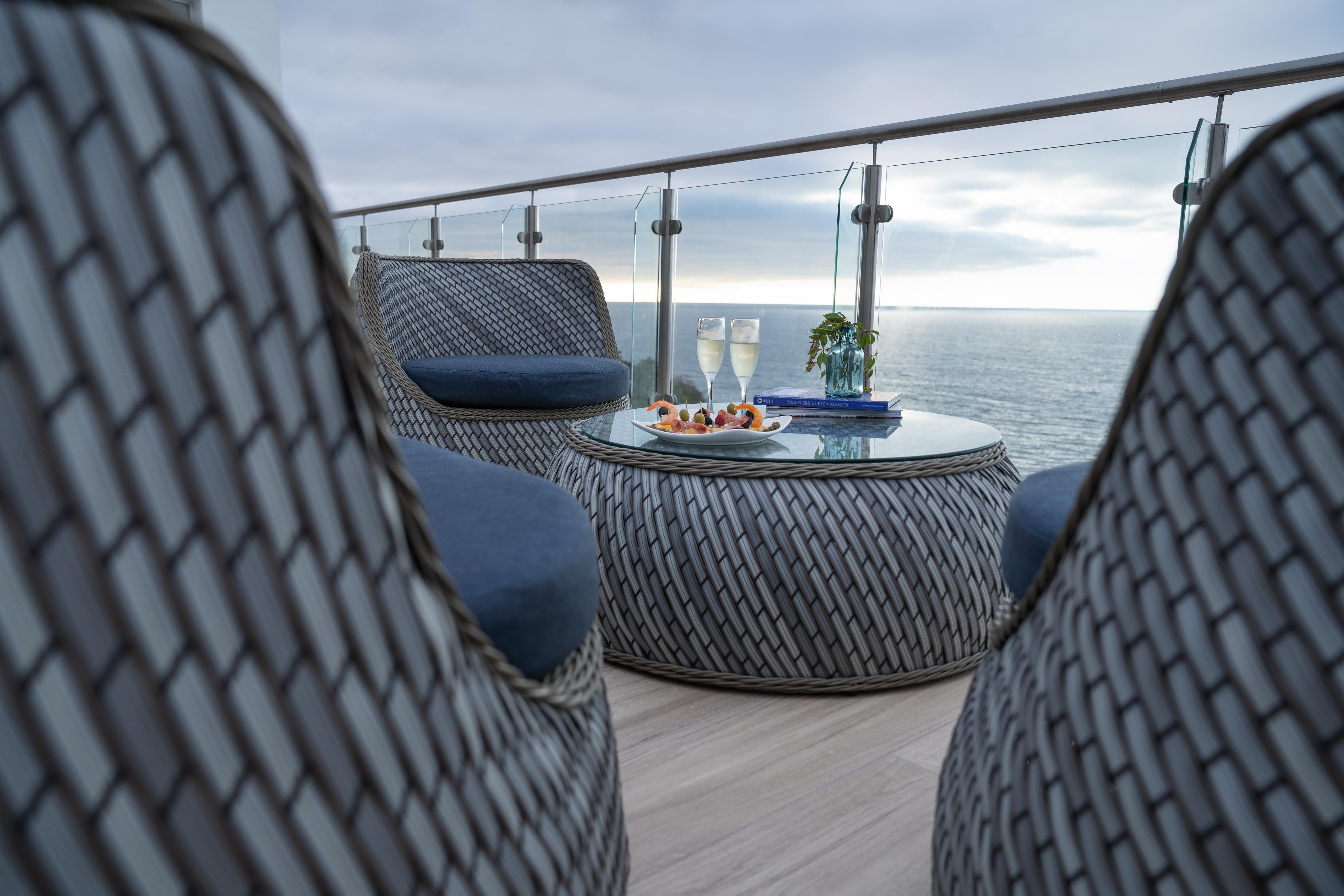 Grand Park Royal Puerto Vallarta - All Inclusive Esterno foto The Club Balcony Suite
